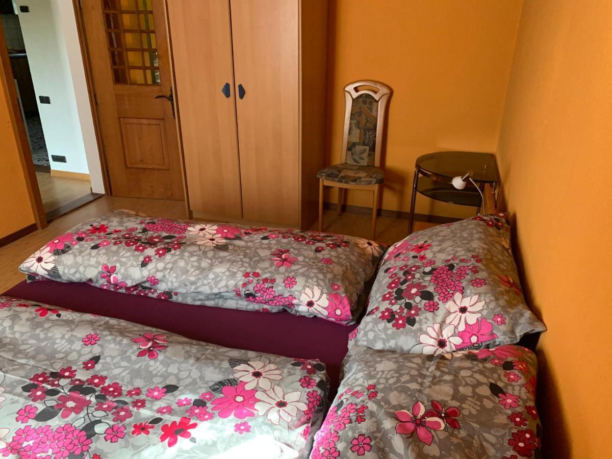 Naturnahe Wohnung Fur 1 - 4 Personen เบรียนส์ ภายนอก รูปภาพ